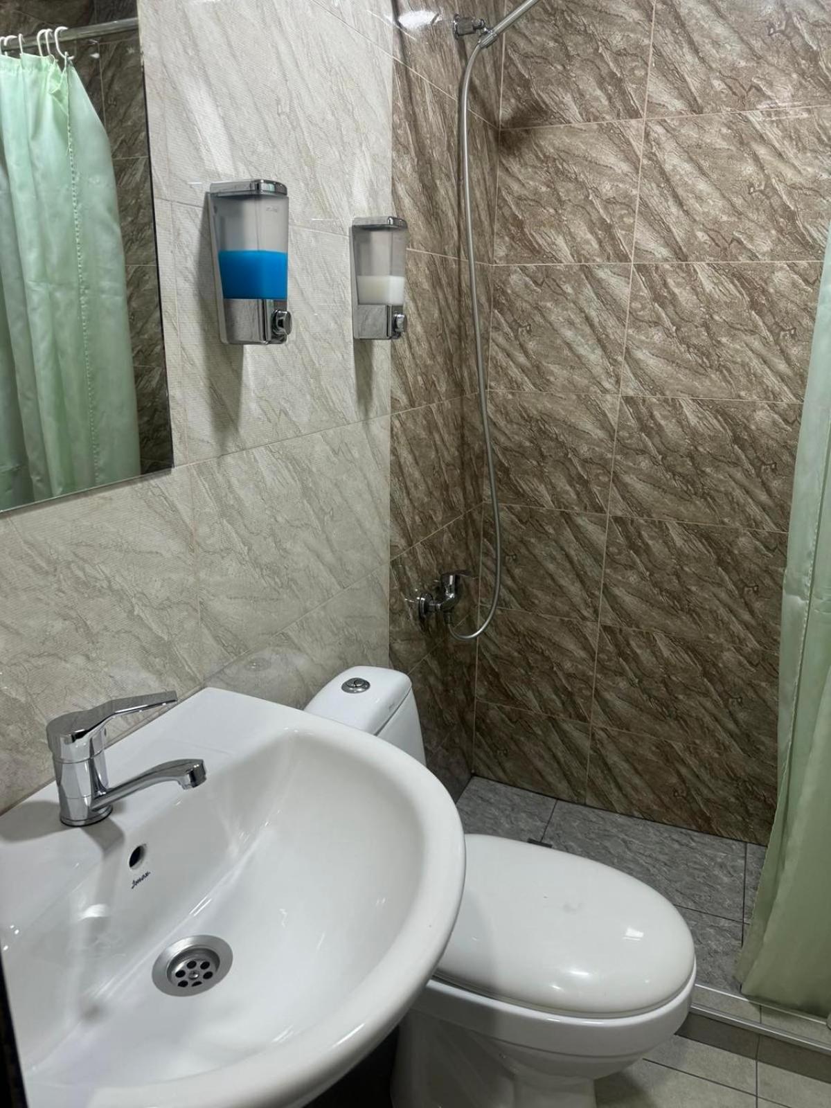 טביליסי Hotel Skib מראה חיצוני תמונה